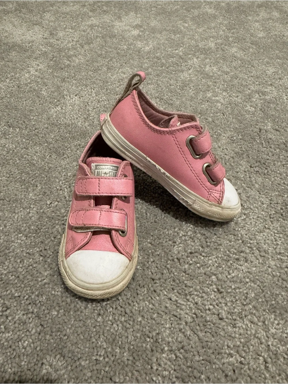 Girls converse size 8